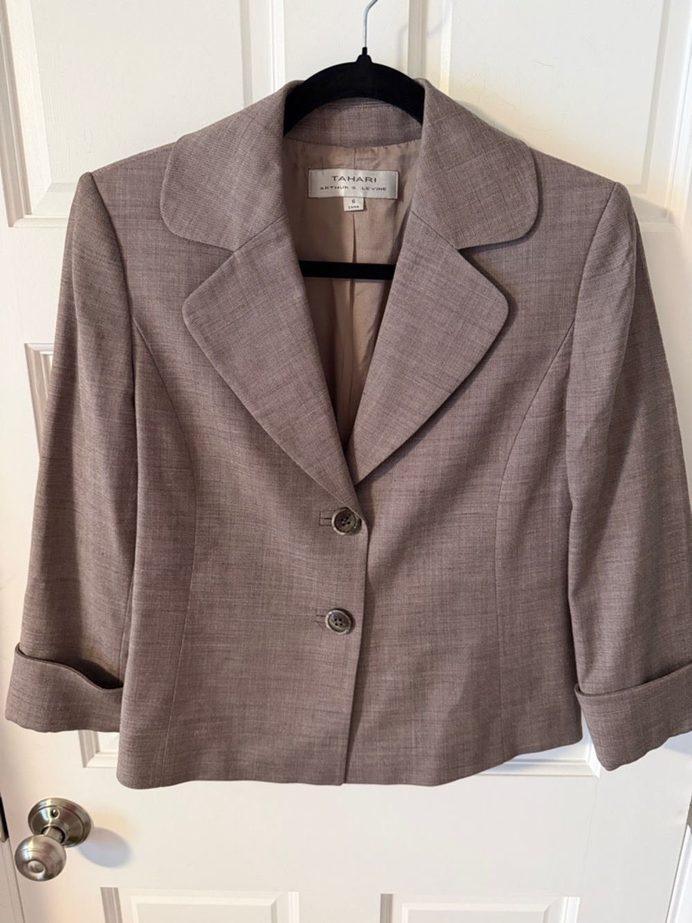 Tahari Arthur S. Levine Wool Blend Brown Cuffed Sleeve Cropped Blazer Jacket 6